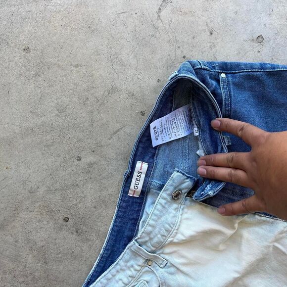 Guess Short Shorts Denim Two tone Womens size 29 - Picture 2 of 2